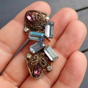 Ornate Vintage Filigree Czechoslovakian Glass Screw Back Earrings